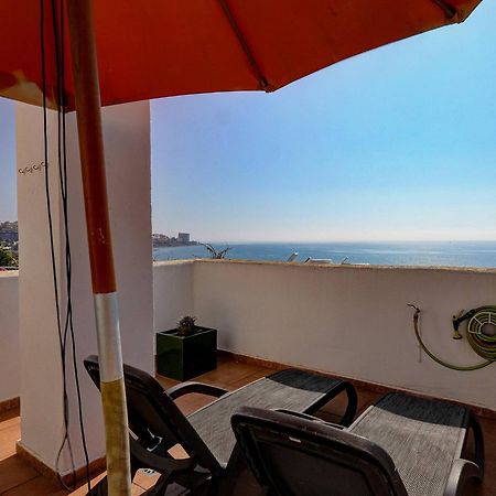082 - Stunning Sea Views Beachfront Apartment Беналмадена Екстериор снимка