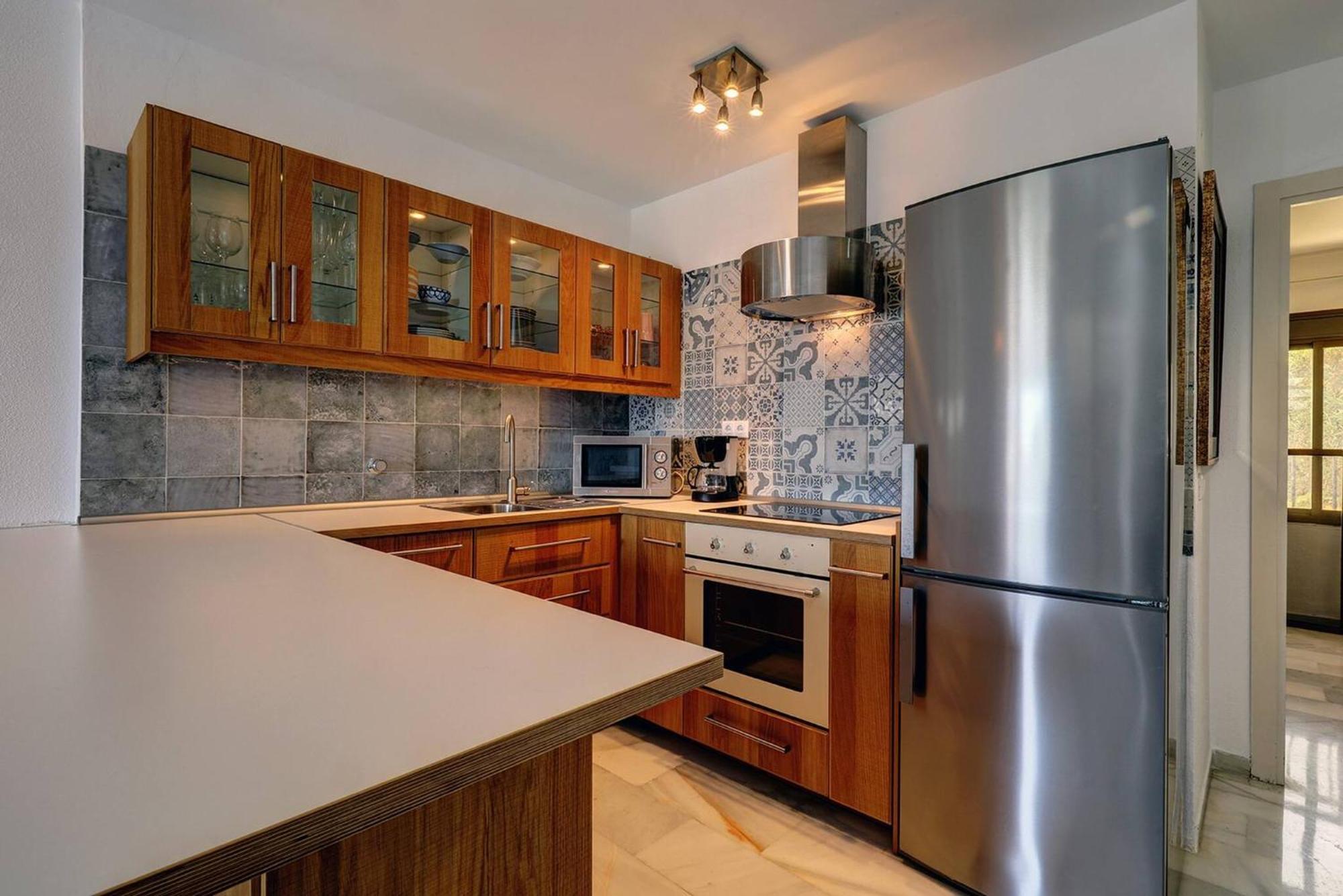082 - Stunning Sea Views Beachfront Apartment Беналмадена Екстериор снимка